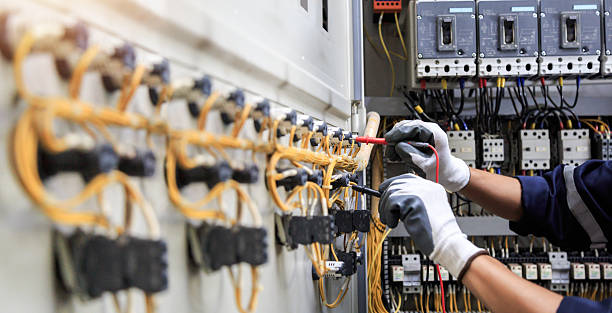 Professional Electrician technician working in Flomaton, AL
